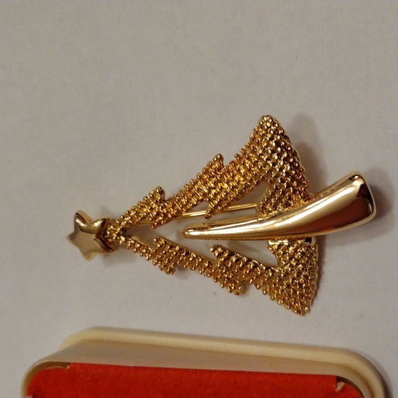 2XHP! Vintage Bundle of 2 Christmas Tree & Hallmark Santa Holiday Pins! - Picture 2 of 8